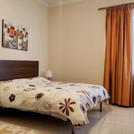 Riviera Holiday Apartments - Seafront - Wifi Marsaskala Exterior photo