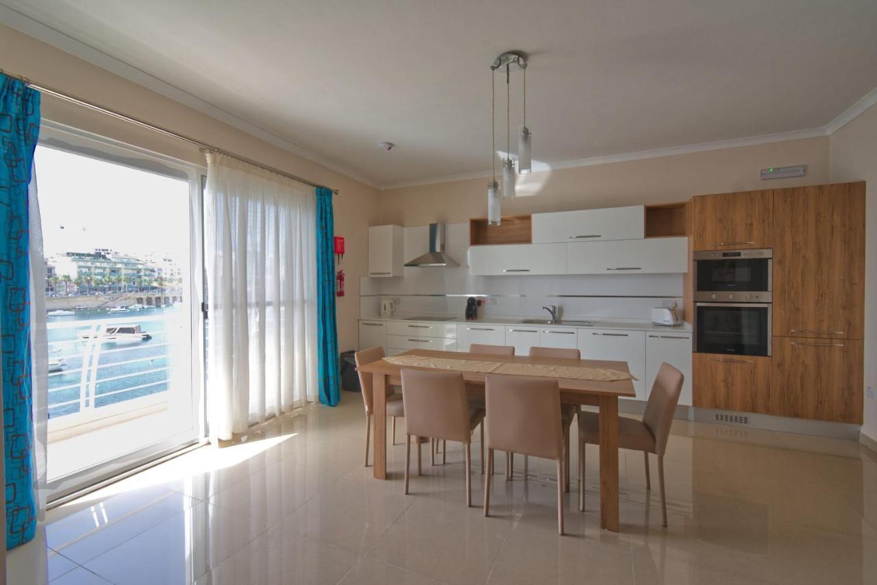 Riviera Holiday Apartments - Seafront - Wifi Marsaskala Exterior photo